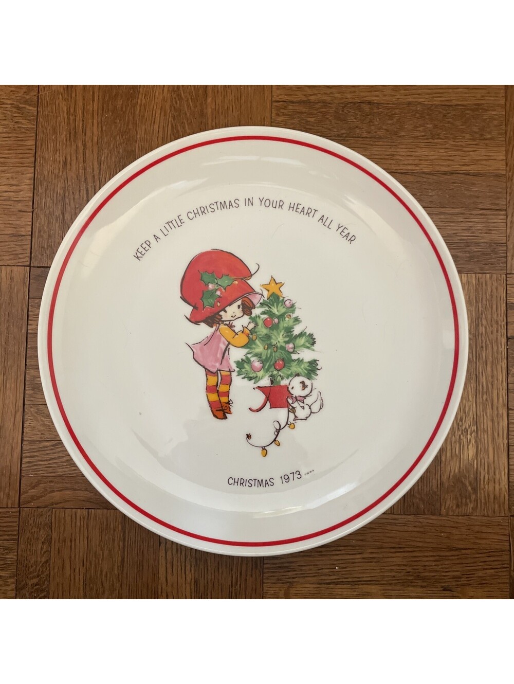 Vintage Mopsie Christmas 1973 Porcelain Plate 11” Strawberry Shortcake